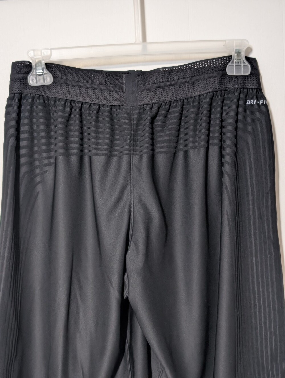 Men's Jordan Black Athletic Basketball Shorts with White Jumpman Size XL - Picture 2 of 9